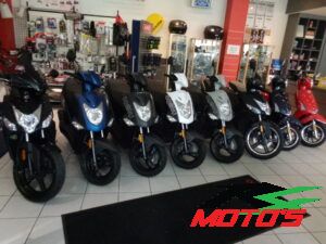 Kymco 50cc scooters - R4 moto's - Gent