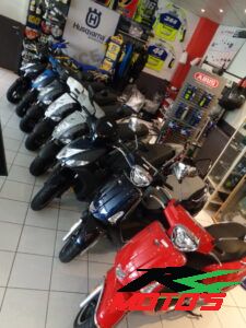 Kymco 50cc scooters - R4 moto's - Gent